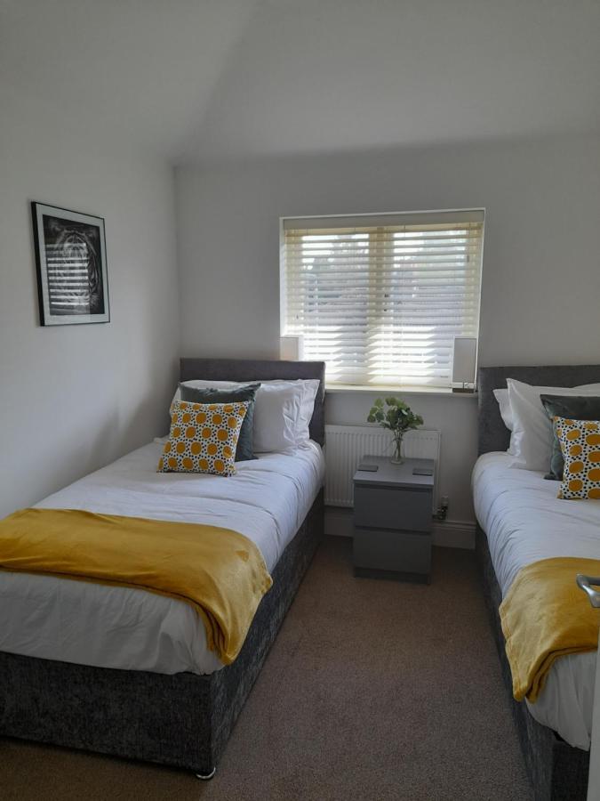 The Stables A Contractor Family 2 Bed Town House In Central Melton Mowbray Eksteriør bilde